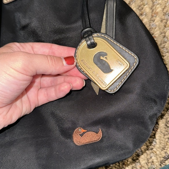 Dooney & Bourke black nylon shoulder bag - Picture 2 of 7